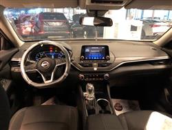 نيسان ألتيما